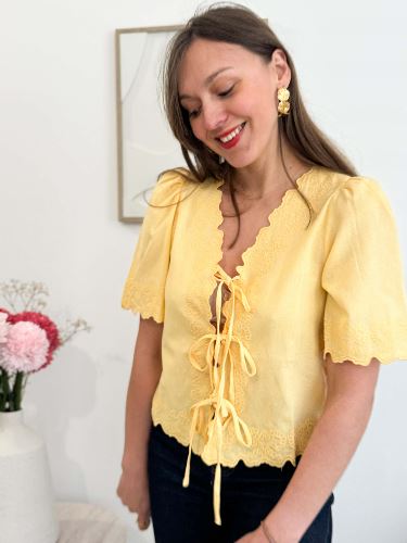 Blouse en lin broderie à nouer - Jaune
