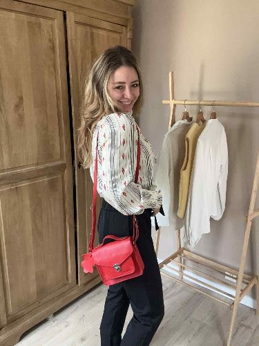 Chemise fleurs et rayures noir et rouge