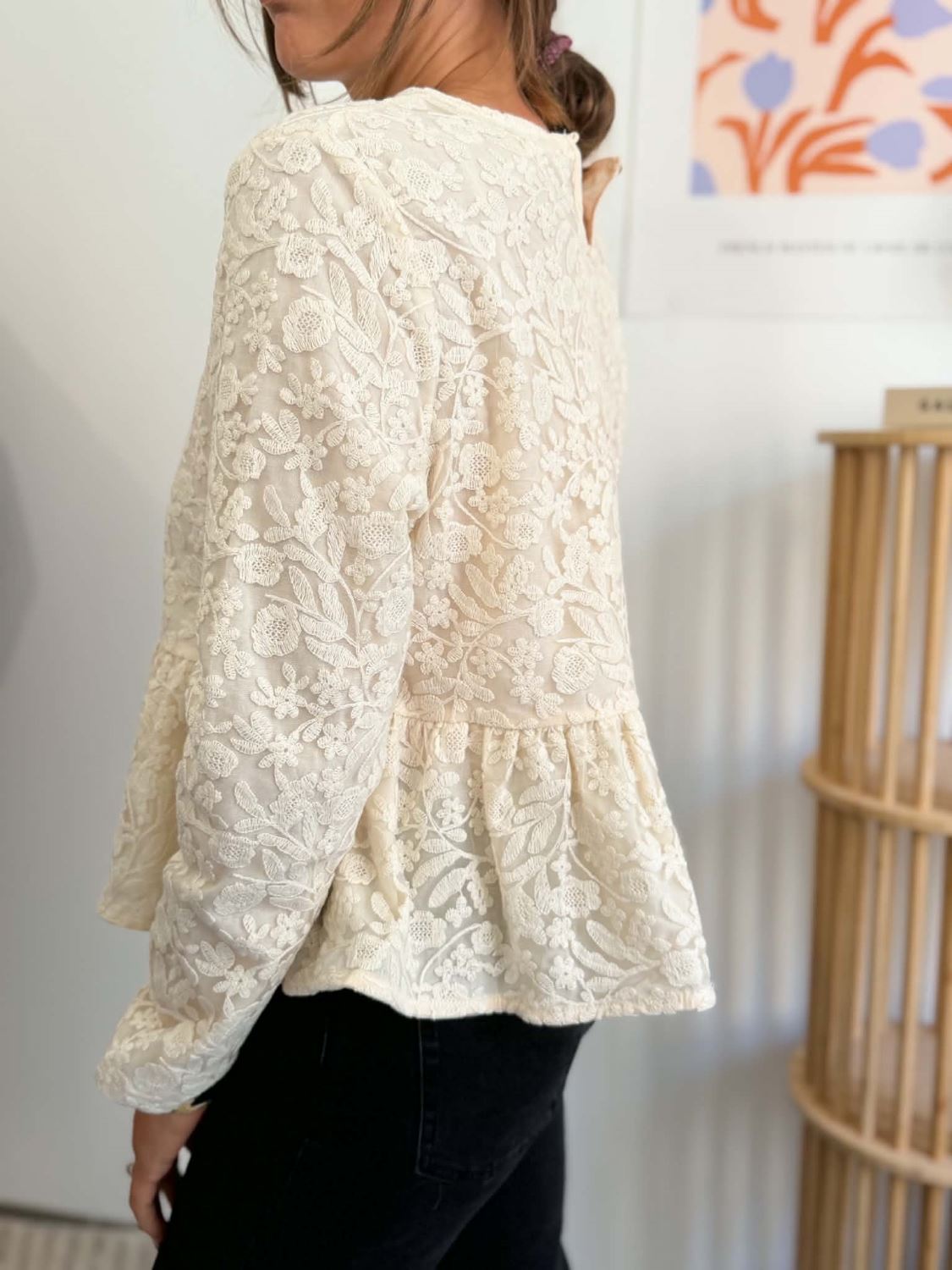 Blouse dentelle peplum