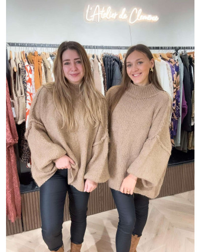 La tendance est au large, et en plus d'être tendance sois stylée avec ce pull maxi oversize !