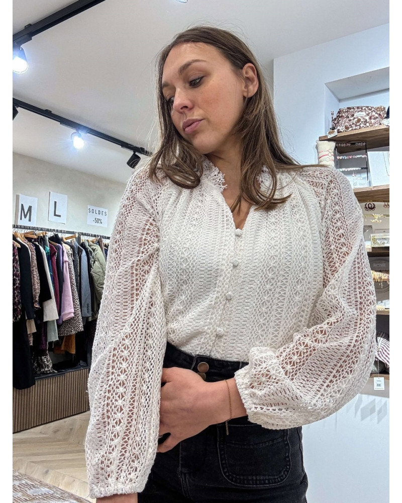 BLOUSE CROCHET