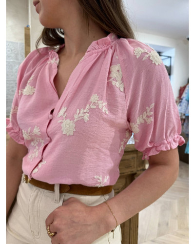chemisier rose brodé
