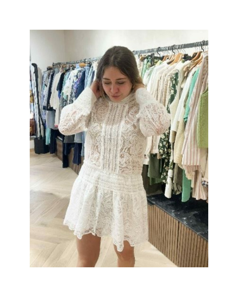 Robe dentelle
