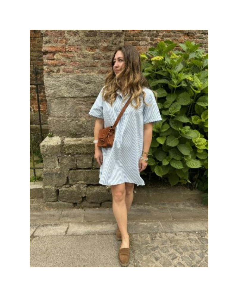 Robe rayée bleu ciel