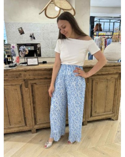 pantalon bleu ciel