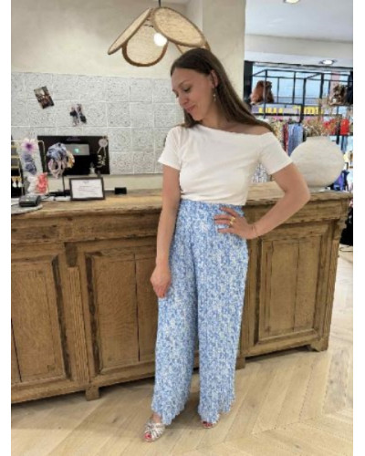 pantalon bleu ciel