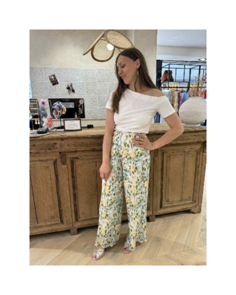 pantalon jaune et vert