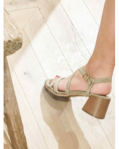 Sandales talons vert amande
