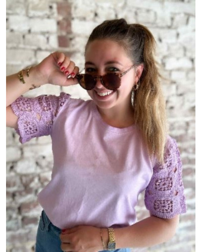 T-shirt coton lilas dentelle
