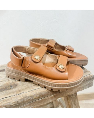 Sandale marron soleil