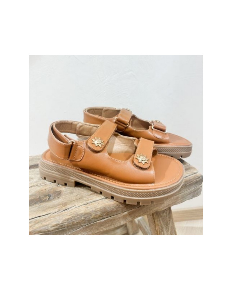 Sandale marron soleil