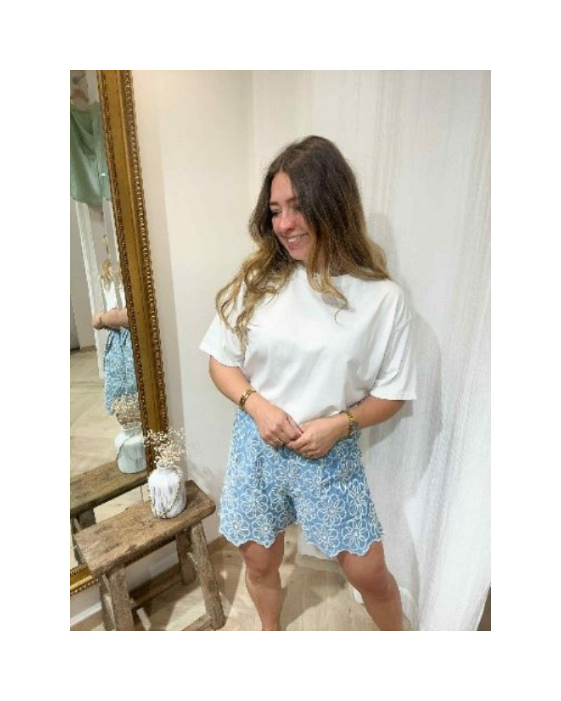 Short broderie