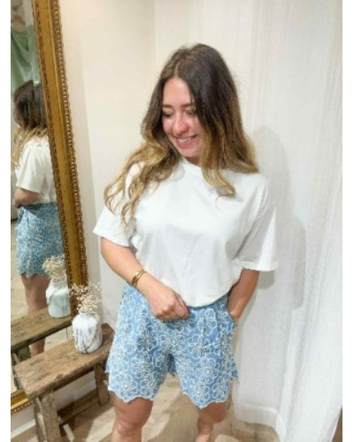 Short broderie