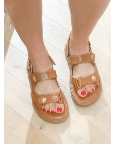 Sandale marron soleil