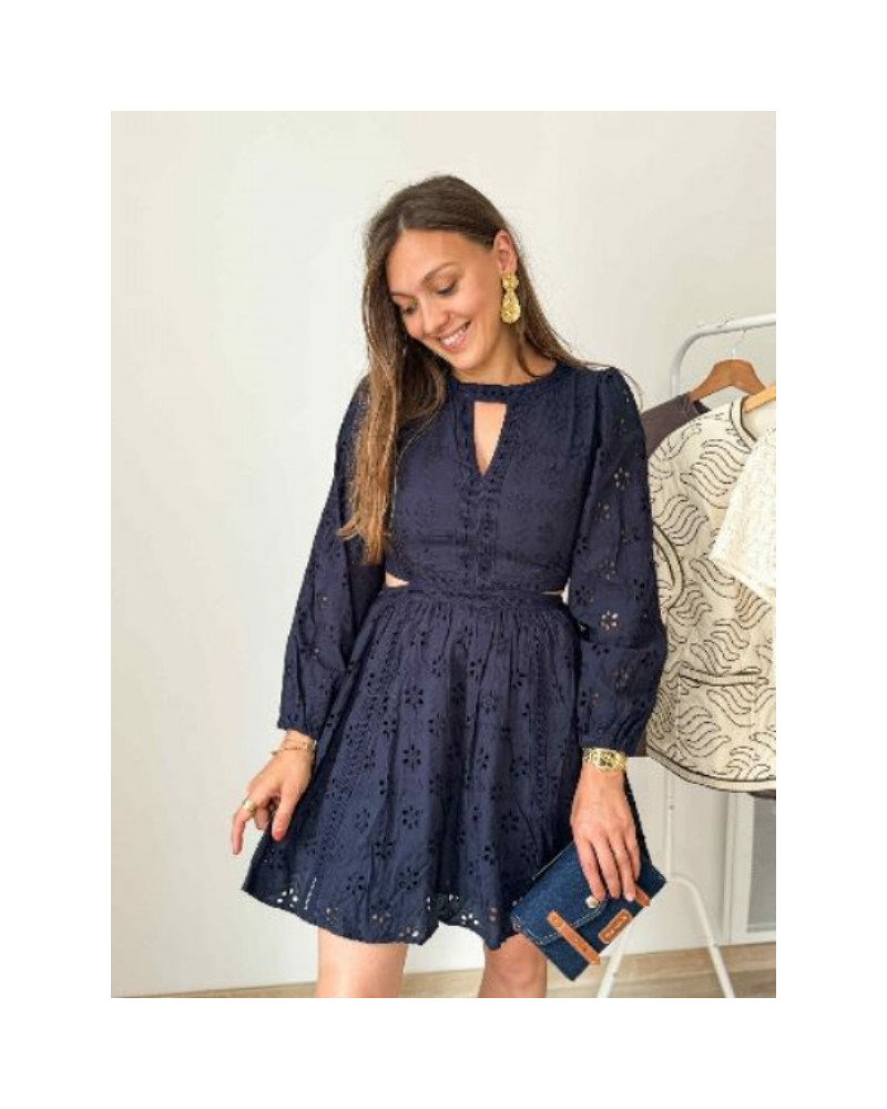 robe bleu marine broderie anglaise