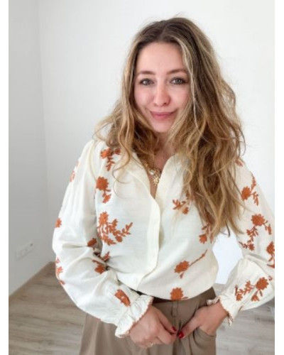 Blouse écru brodée terracotta