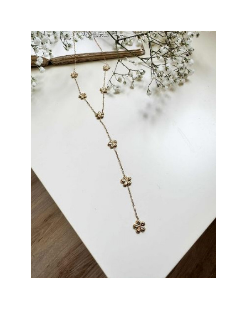 Collier petites fleurs dorees