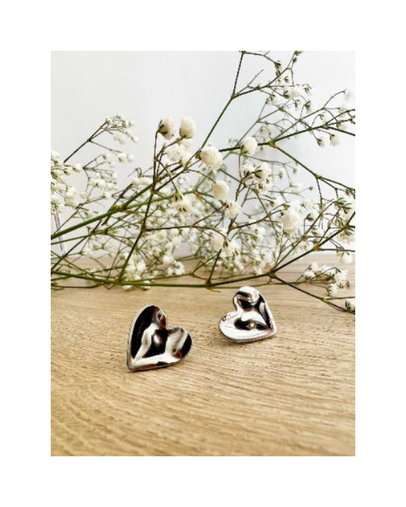 Boucles d'oreilles coeurs argentes