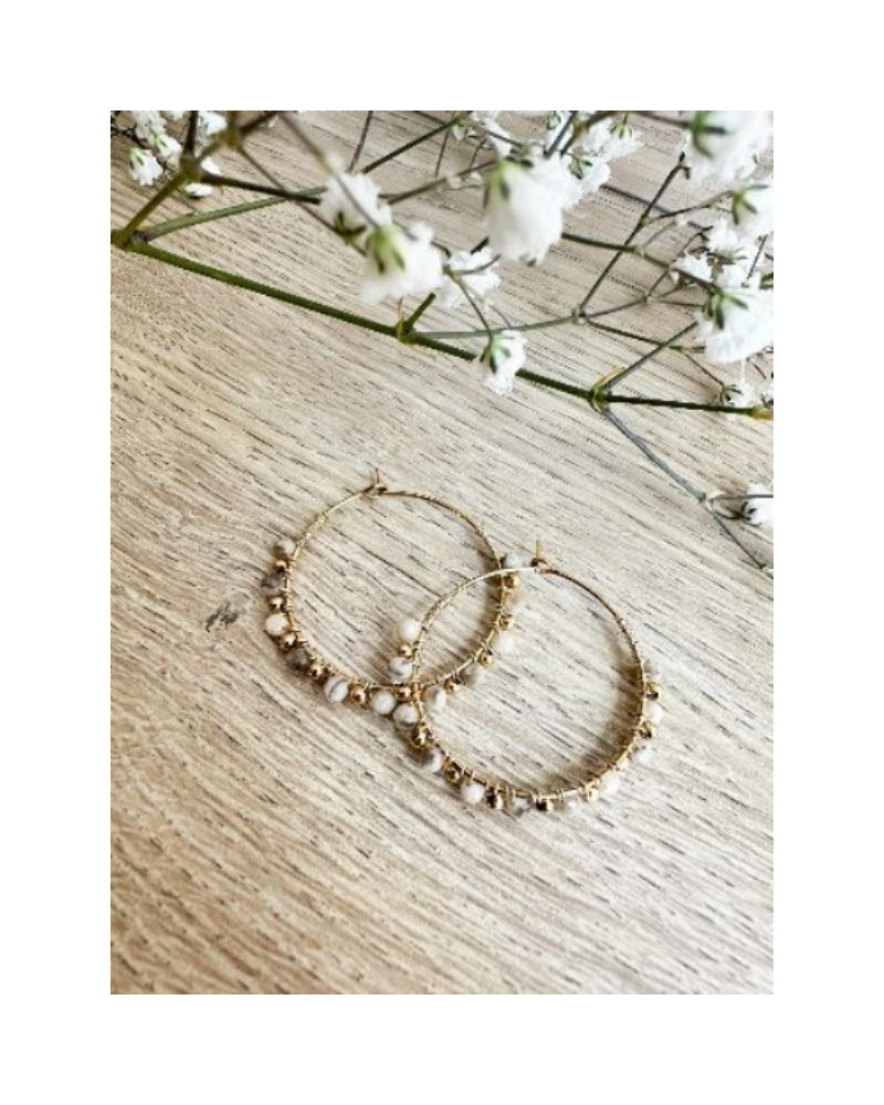 Boucles d'oreilles creoles à perles beige