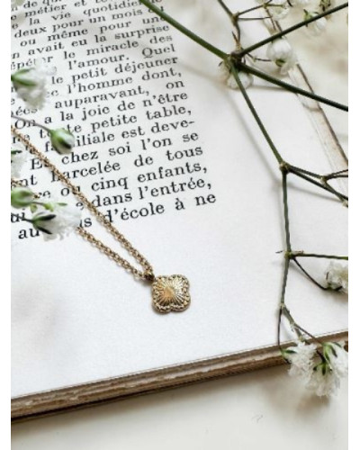 Collier Onado