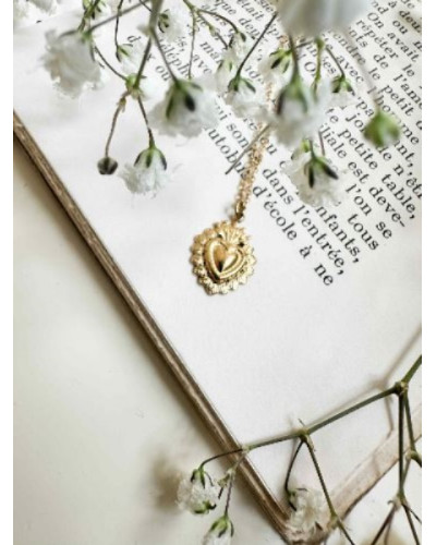 Collier coeur ornement
