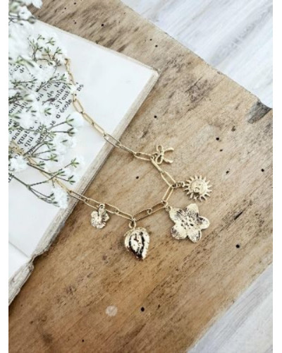 Collier breloques fleurs 