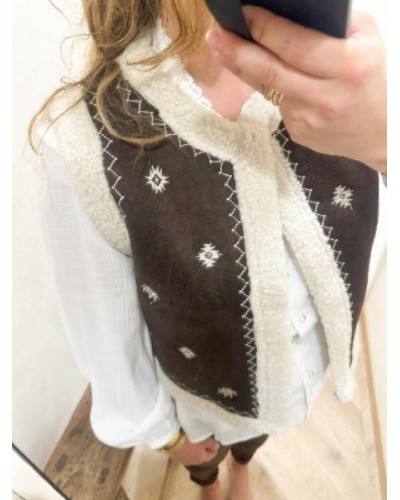 Gilet bouclette café écru brodé