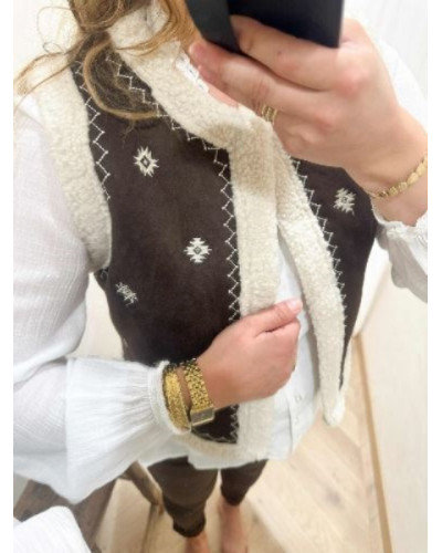 Gilet bouclette café écru brodé
