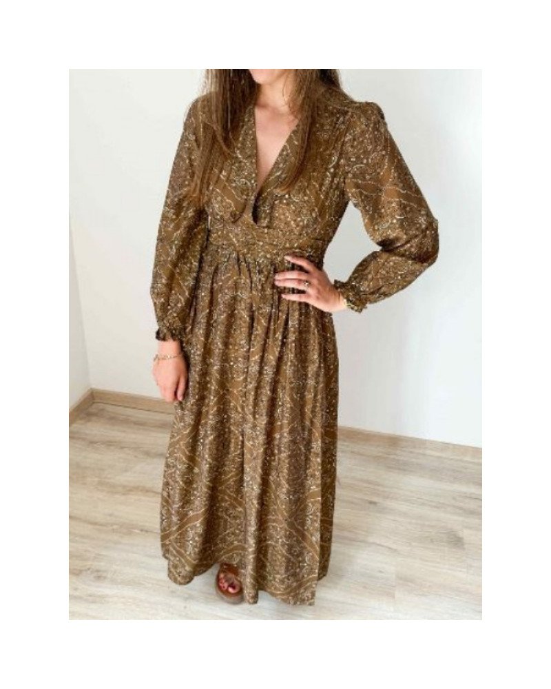 Robe longue marron imprimé fleurs noires blanches