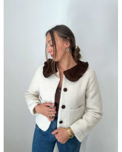 Veste bouclette écru col velour marron