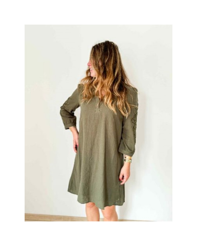 Robe kaki manches brodées