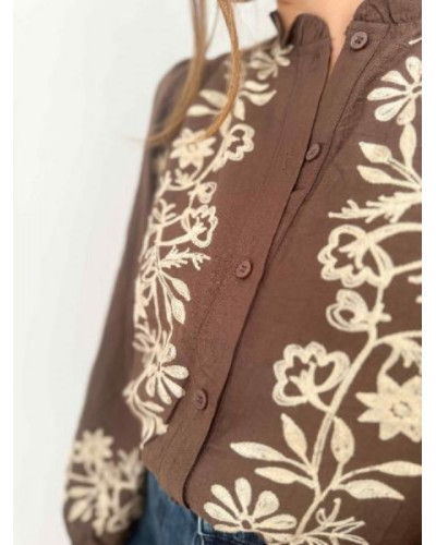 Blouse brodée marron fleurs - Les chemisiers parfaits pour cet automne
