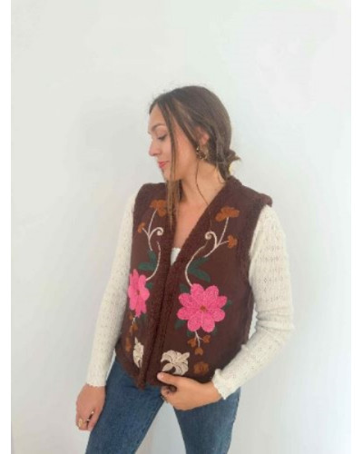 Veste sans manche brodée marron fushia - Une pièce unique et originale