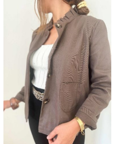 Veste marron col montant - Sur chemise tendance de l'automne 2025
