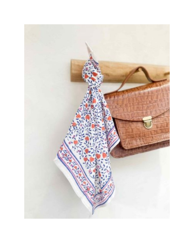 Foulard Love Klein 50 cm