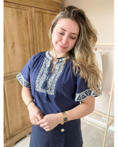 blouse marine brodé