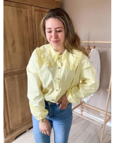 chemisier jaune pâle 