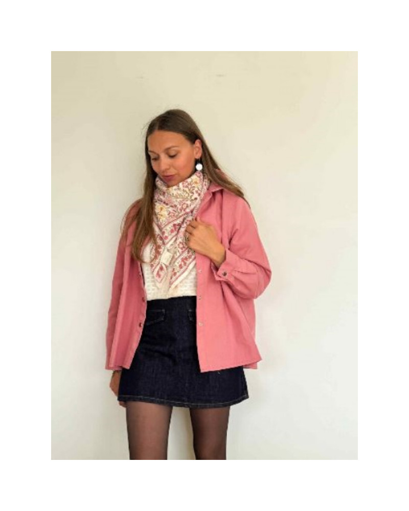 La sur-chemise au col montant plissée parfaite !