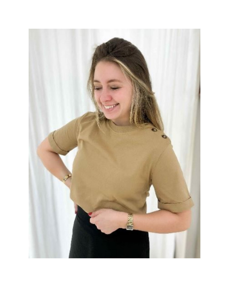 Top camel à boutons - Le classique par excellence pour l'automne !