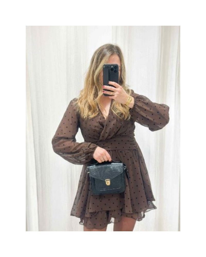 Robe marron pois