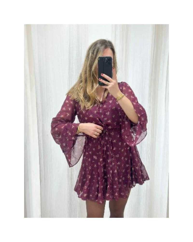 Robe bordeau fleurie