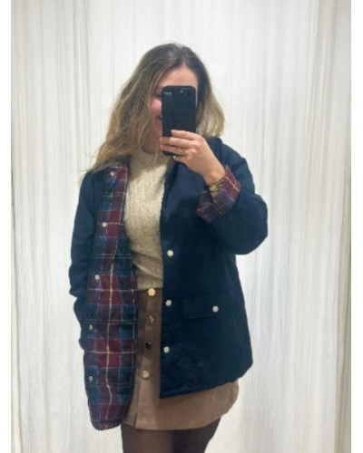 Manteau bleu marine doublure écossaise – Élégance intemporelle et style casual chic