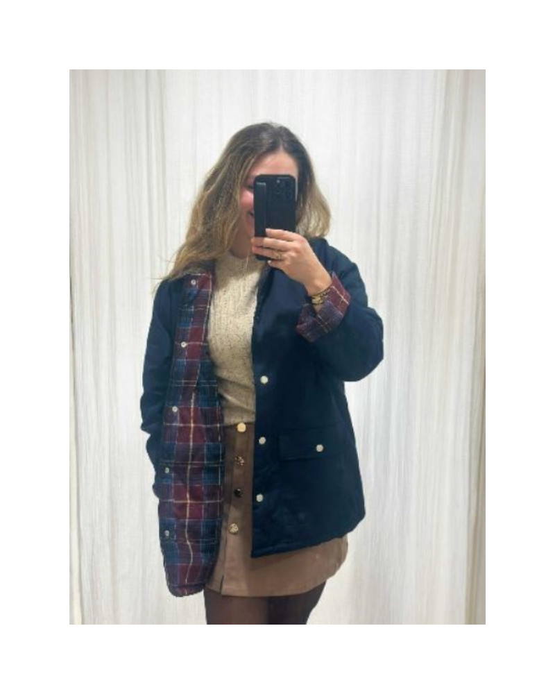 Manteau bleu marine doublure écossaise – Élégance intemporelle et style casual chic