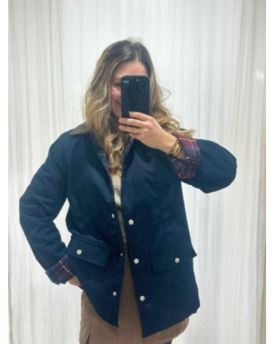 Manteau bleu marine doublure écossaise – Élégance intemporelle et style casual chic