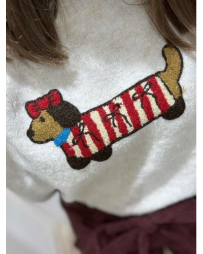 Pull beige teckel – Le charme décontracté et tendance de L’Atelier de Clémence