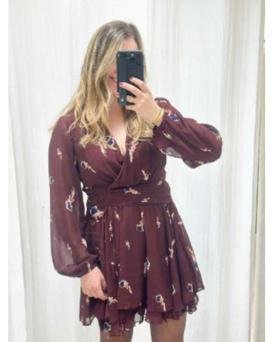 Robe Bordeaux Imprimé Bohème – Coupe Cintrée, Chic et Élégante