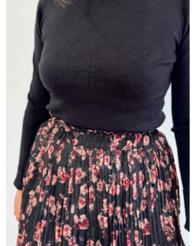 Jupe courte plissée noire à fleurs rose pastel – Confort et féminité au quotidien