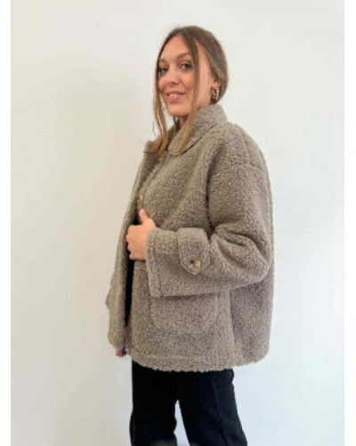 Manteau Bouclette Taupe | Élégance et Confort pour l'Hiver
