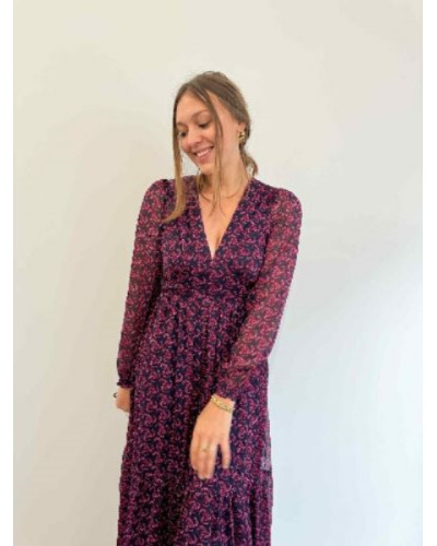 Robe longue fluide noire à imprimé rose fuchsia – Élégance et féminité vibrante
