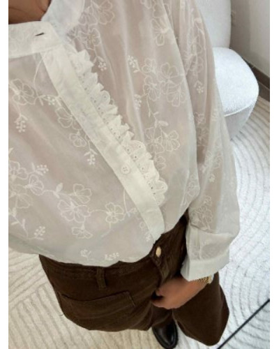 Chemise blanche en coton à broderie florale – Livraison rapide